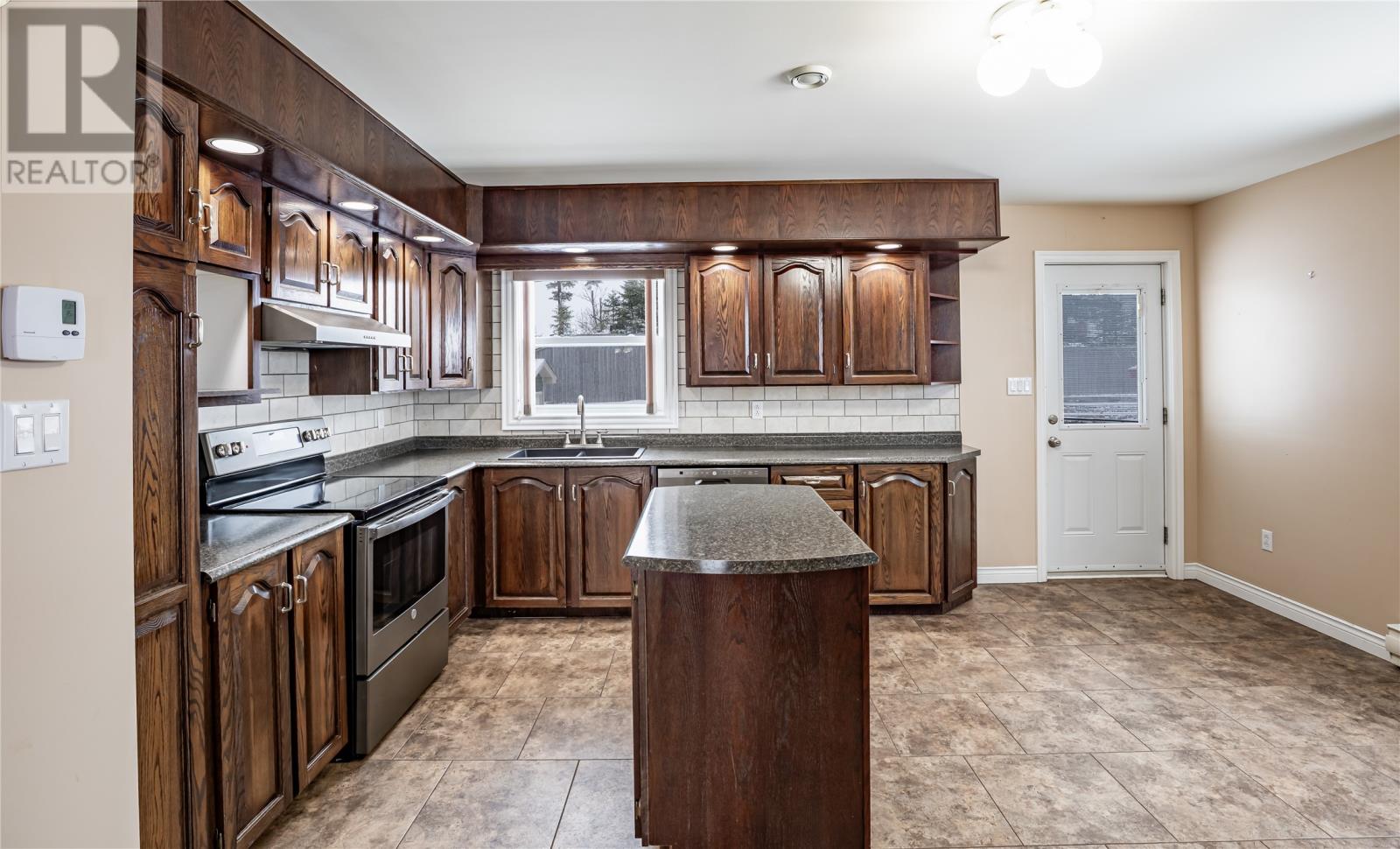 28 Milton Road, Paradise, Newfoundland & Labrador  A1L 1M7 - Photo 10 - 1294440