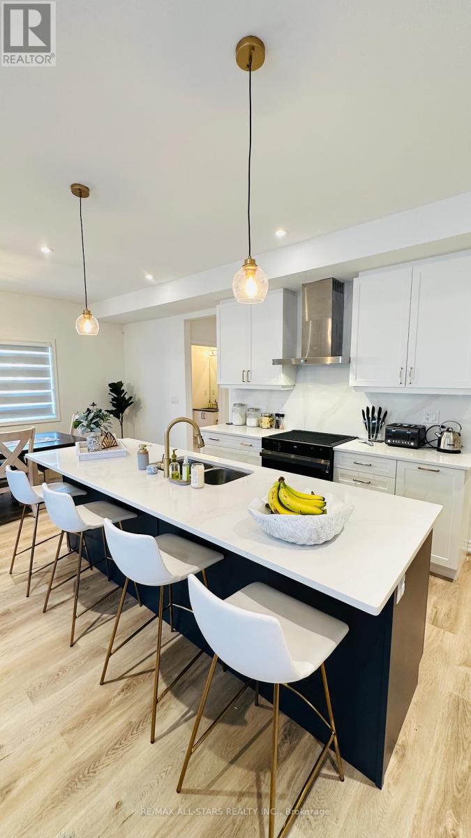 67 Wyn Wood Lane, Orillia, Ontario  L3V 8P7 - Photo 11 - S12774264