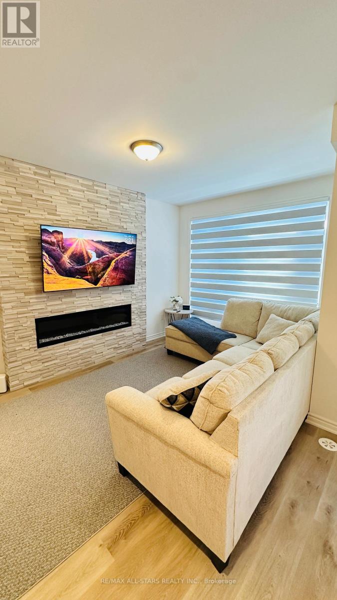 67 Wyn Wood Lane, Orillia, Ontario  L3V 8P7 - Photo 12 - S12774264