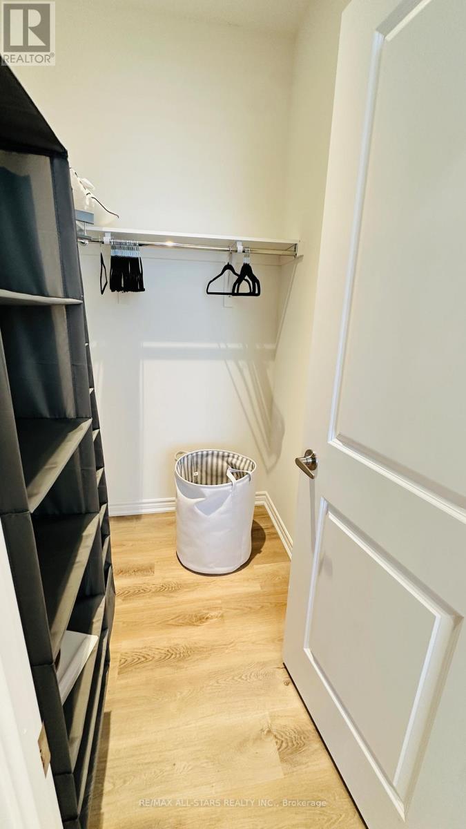 67 Wyn Wood Lane, Orillia, Ontario  L3V 8P7 - Photo 17 - S12774264