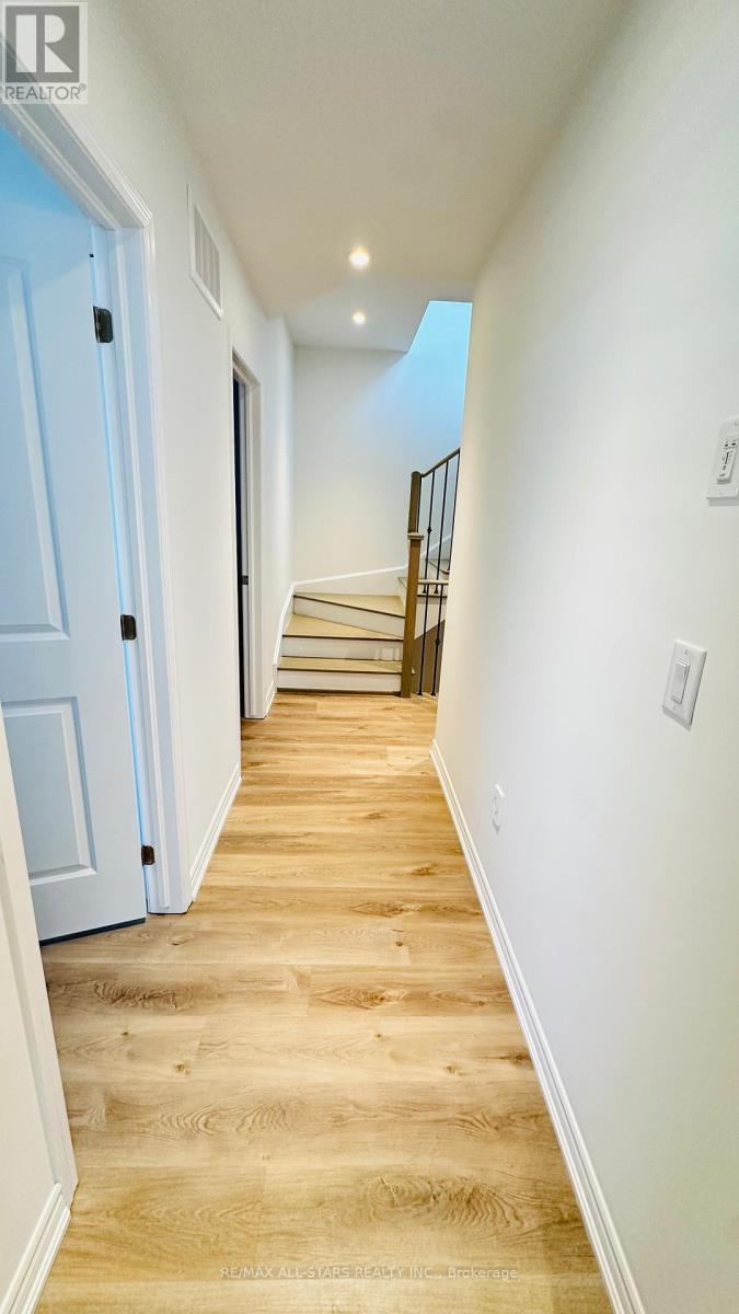 67 Wyn Wood Lane, Orillia, Ontario  L3V 8P7 - Photo 19 - S12774264