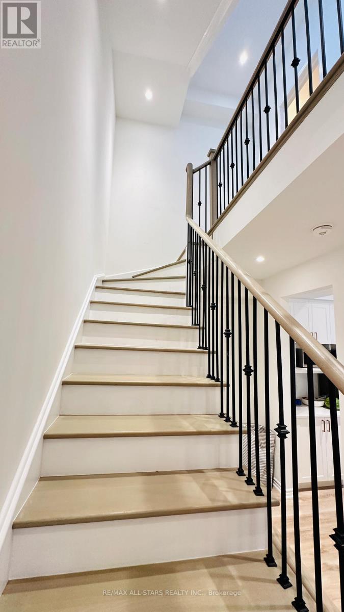 67 Wyn Wood Lane, Orillia, Ontario  L3V 8P7 - Photo 24 - S12774264