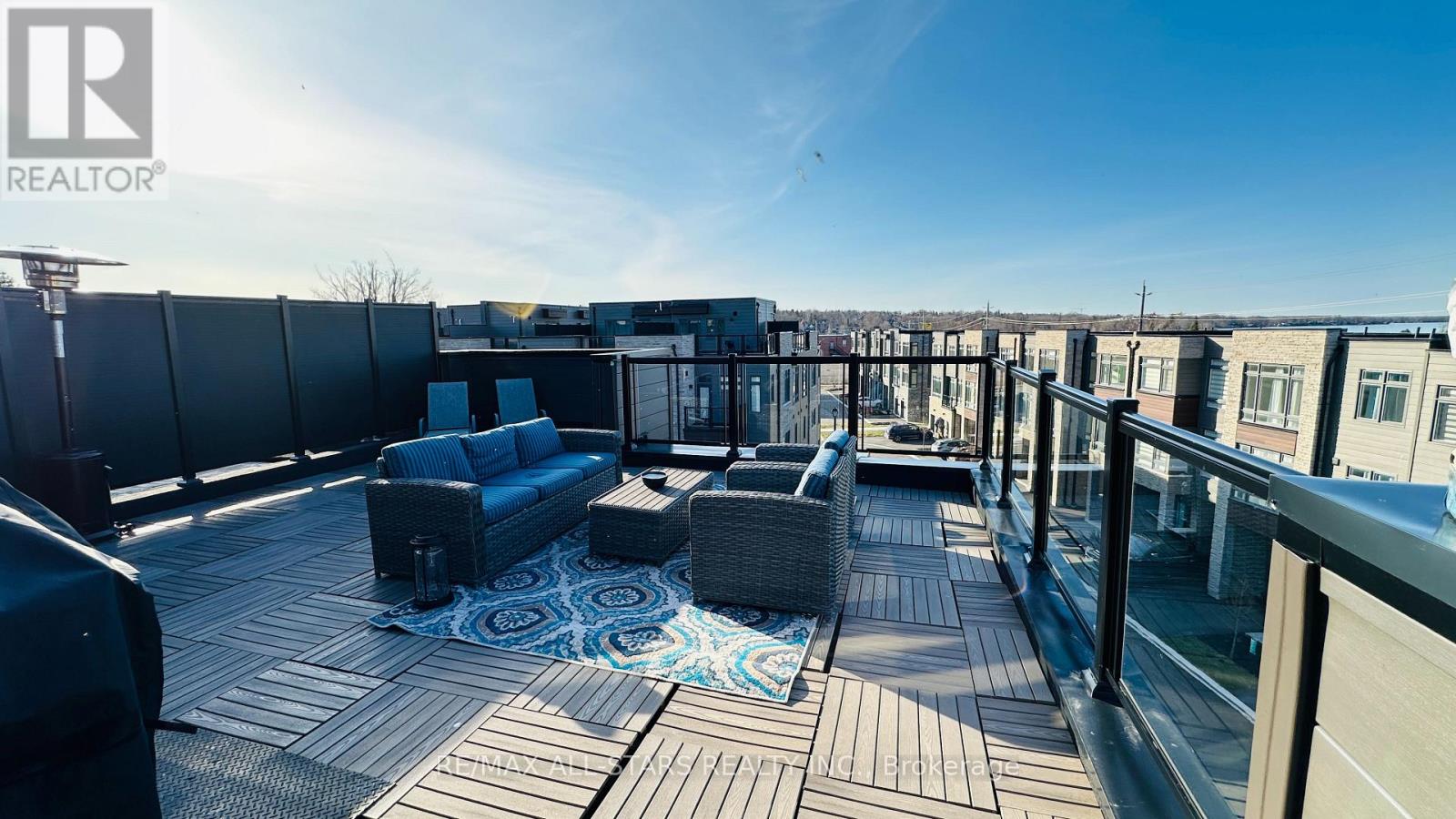 67 Wyn Wood Lane, Orillia, Ontario  L3V 8P7 - Photo 3 - S12774264