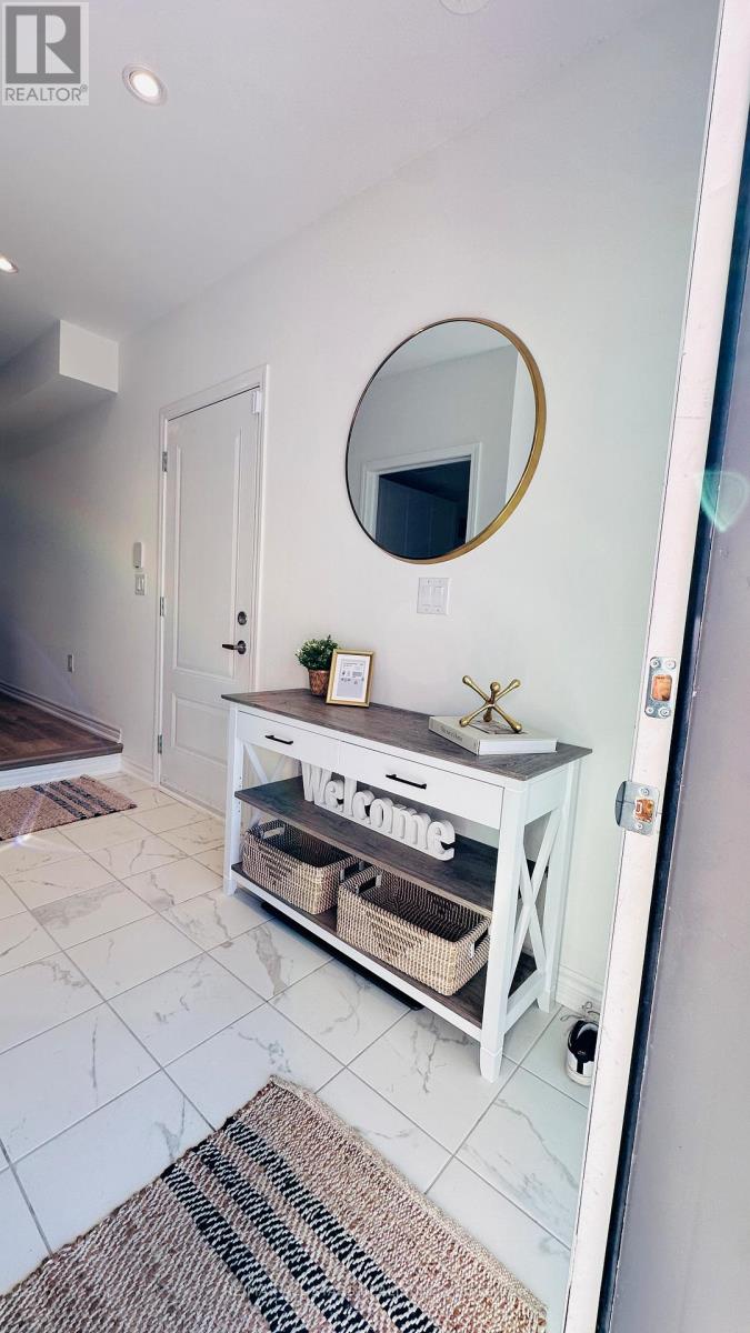 67 Wyn Wood Lane, Orillia, Ontario  L3V 8P7 - Photo 5 - S12774264