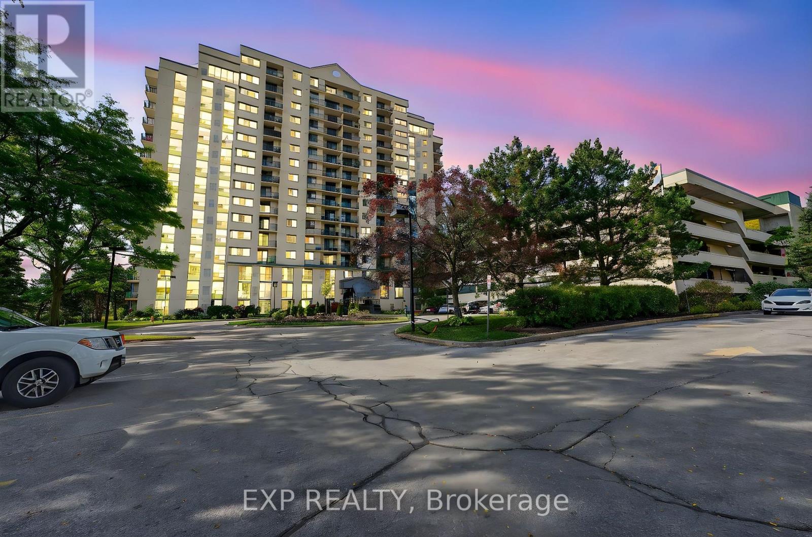 906 - 75 ELLEN STREET, Barrie, Ontario