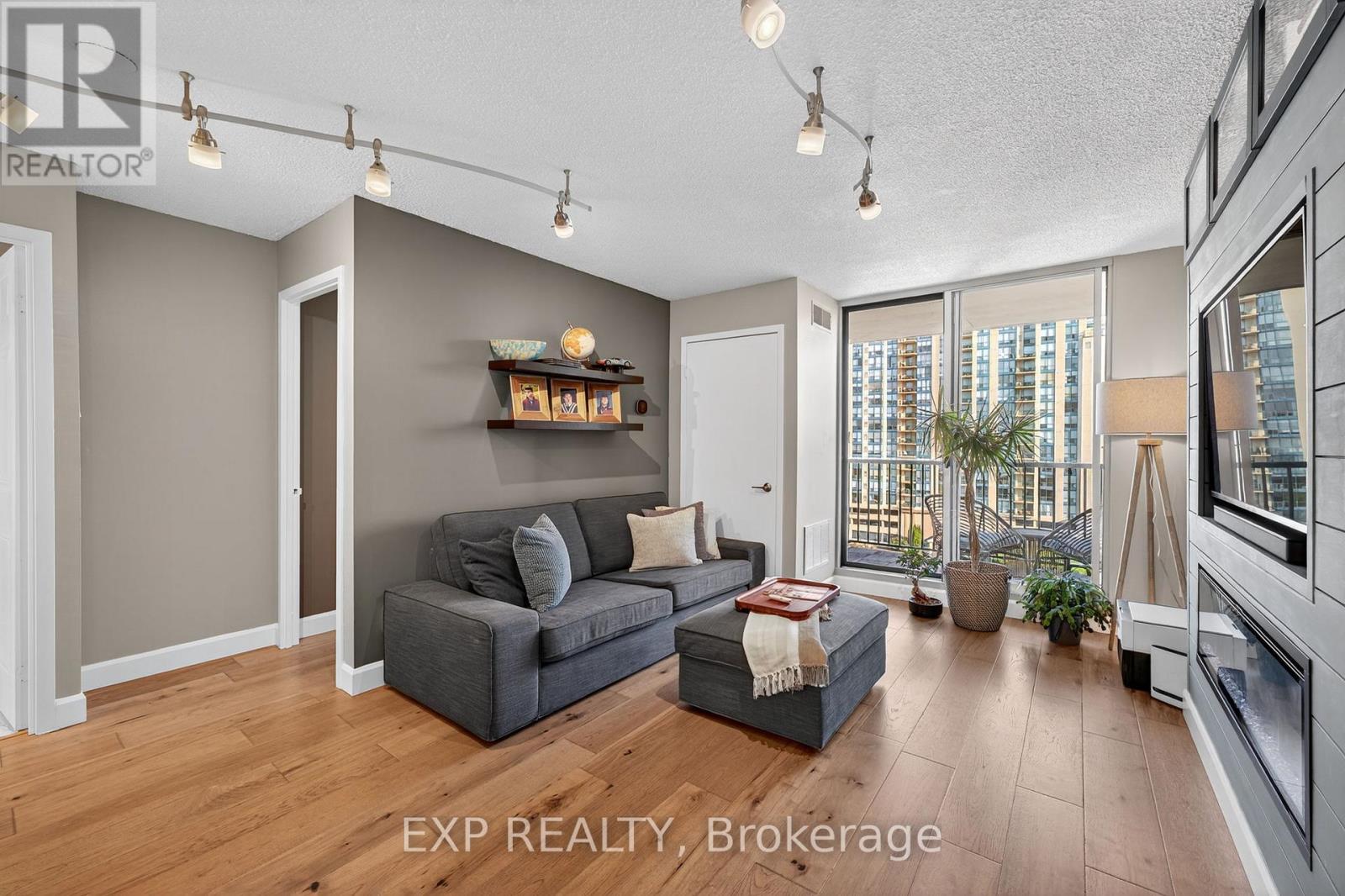 906 - 75 Ellen Street, Barrie, Ontario  L4N 7R6 - Photo 16 - S12774300