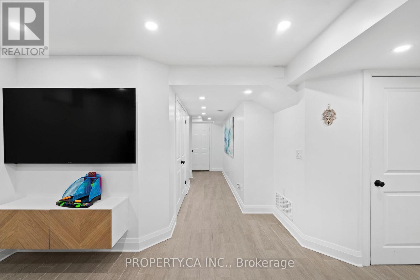 44 Andrew Hill Drive, Vaughan, Ontario  L4H 0H3 - Photo 30 - N12774328