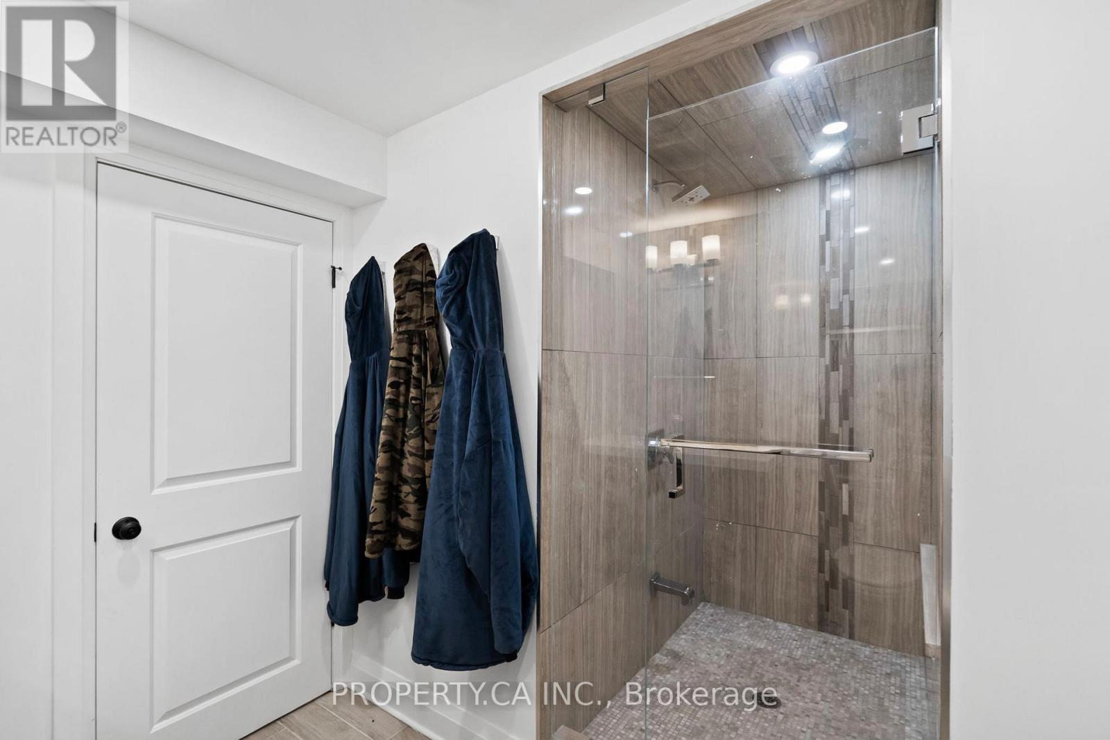 44 Andrew Hill Drive, Vaughan, Ontario  L4H 0H3 - Photo 33 - N12774328