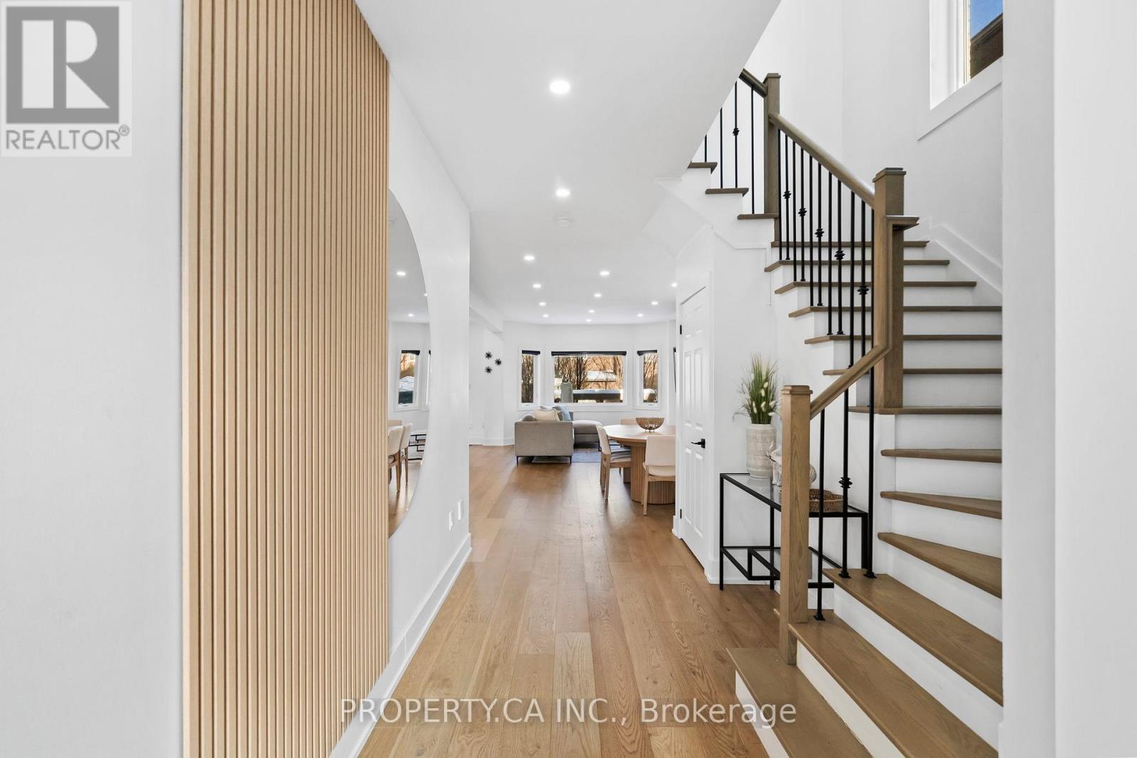 44 Andrew Hill Drive, Vaughan, Ontario  L4H 0H3 - Photo 4 - N12774328