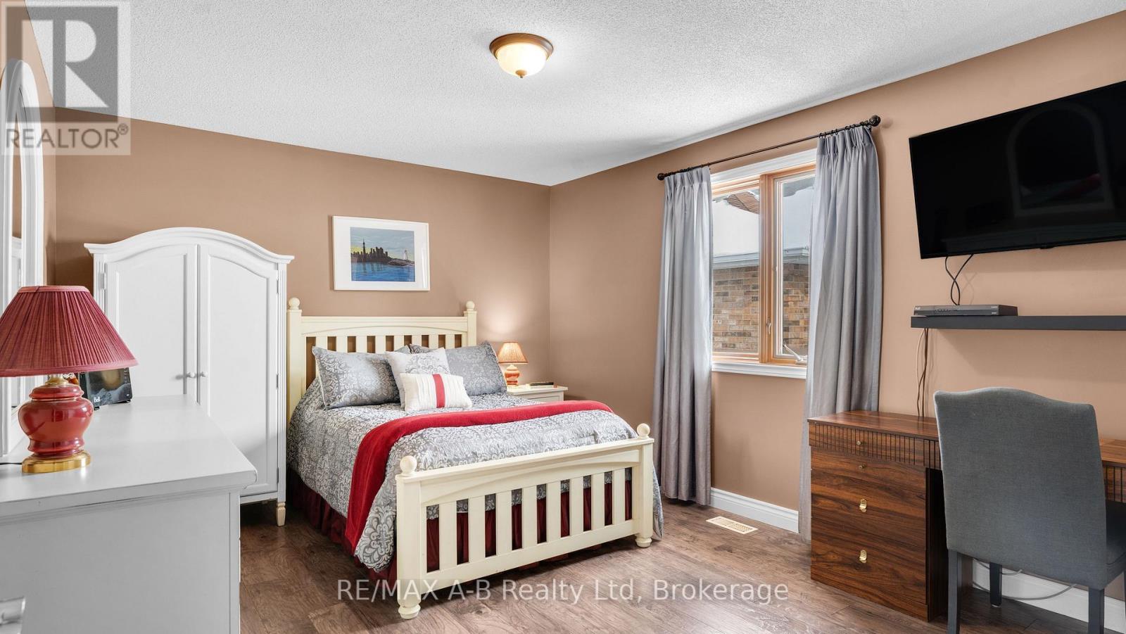 87 Napier Street, West Perth, Ontario  N0K 1N0 - Photo 20 - X12773326