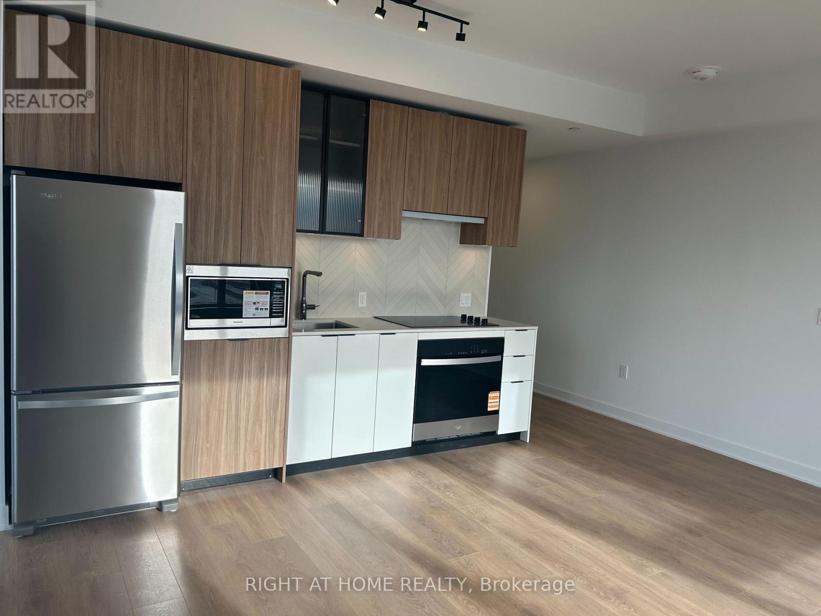 405 - 1037 The Queensway, Toronto, Ontario  M8Z 6C7 - Photo 8 - W12774268