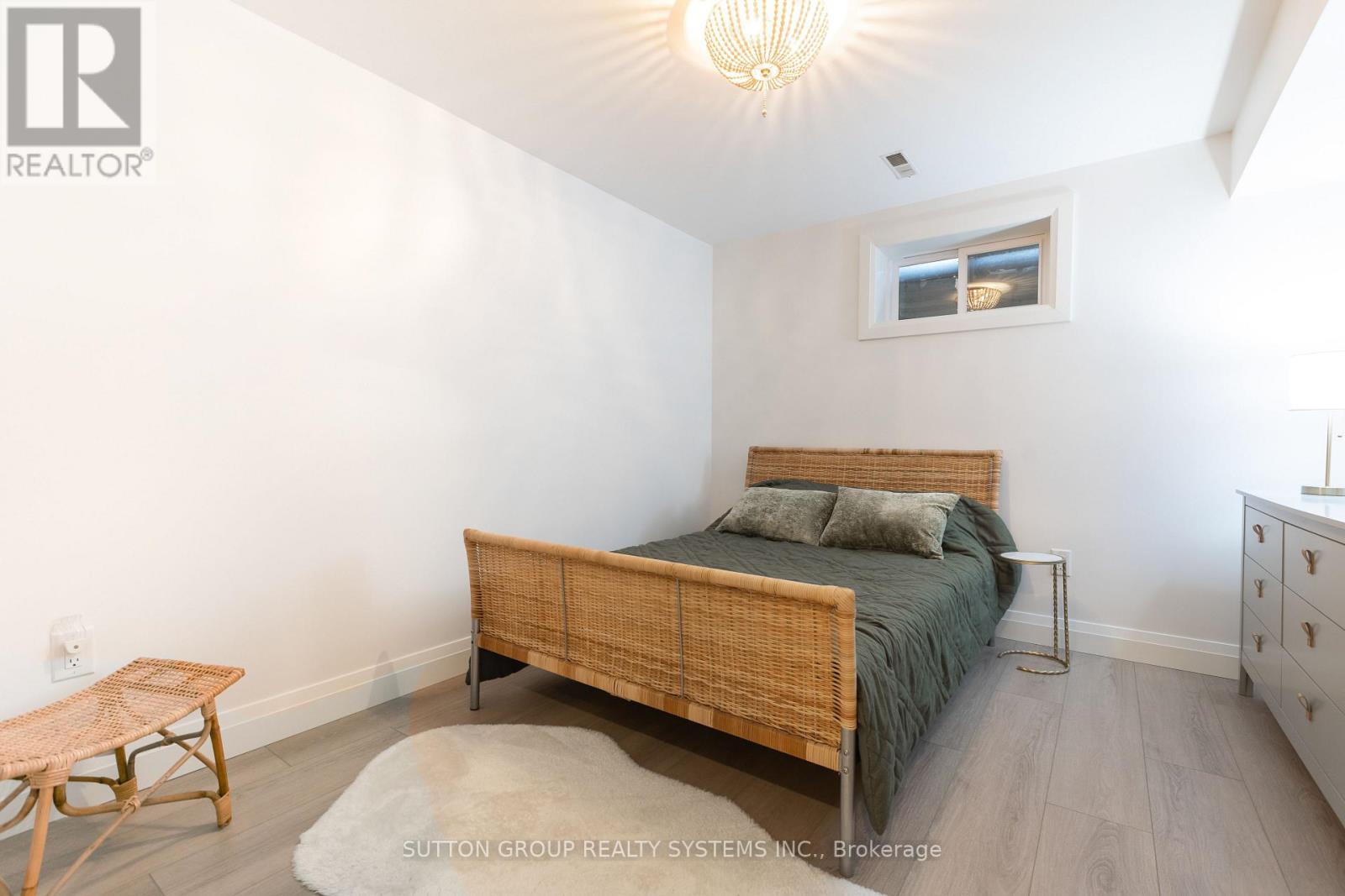 1135 Manor Road, Oakville, Ontario  L6M 1G3 - Photo 29 - W12774292