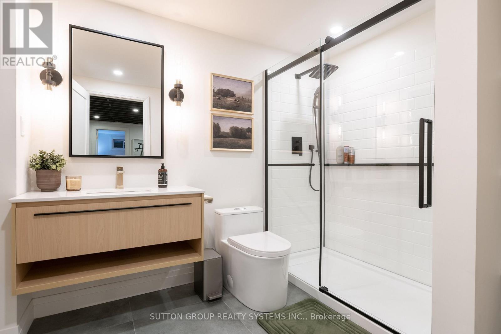 1135 Manor Road, Oakville, Ontario  L6M 1G3 - Photo 30 - W12774292