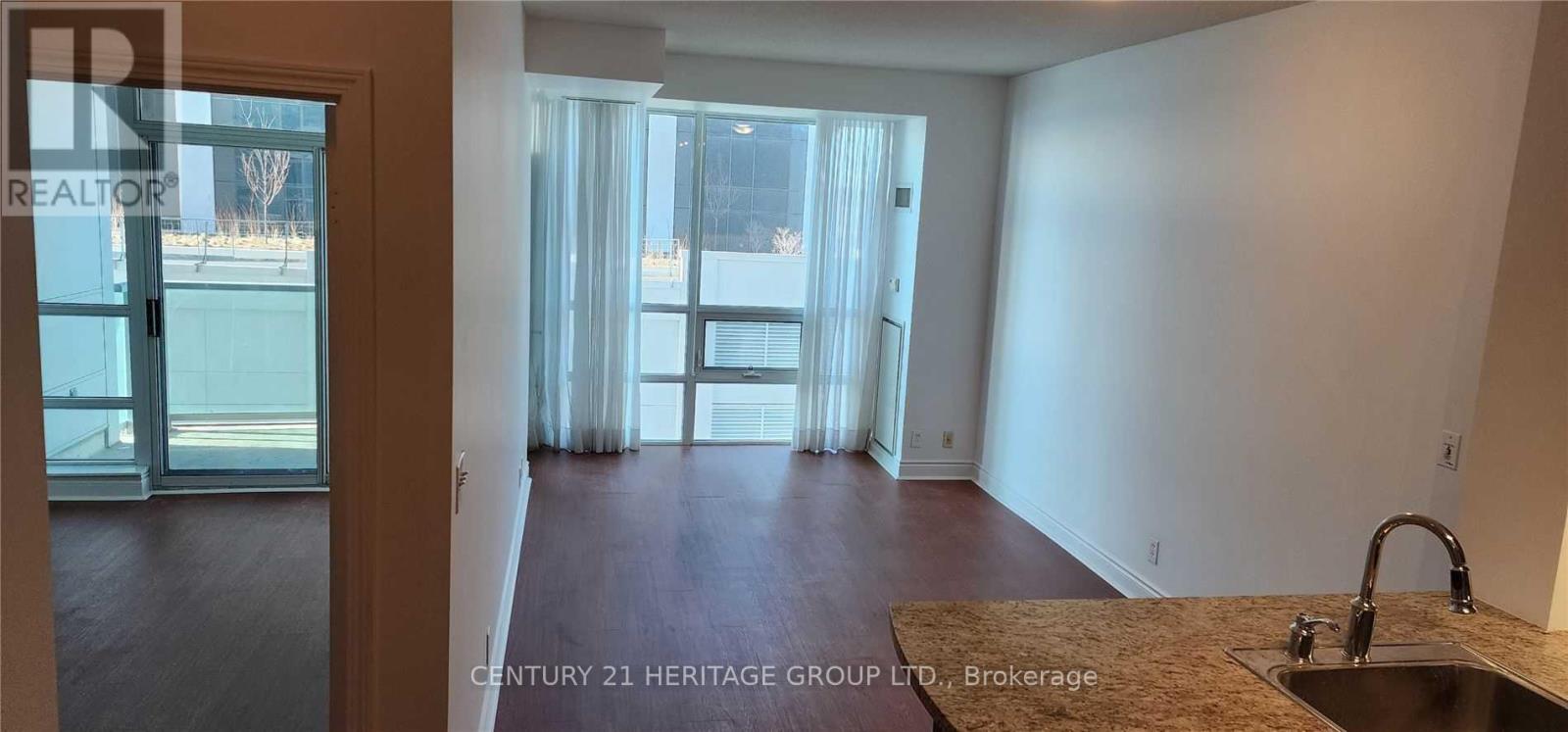 702 - 1910 Lake Shore Boulevard W, Toronto (High Park-Swansea), Ontario  M6S 1A2 - Photo 14 - W12774308