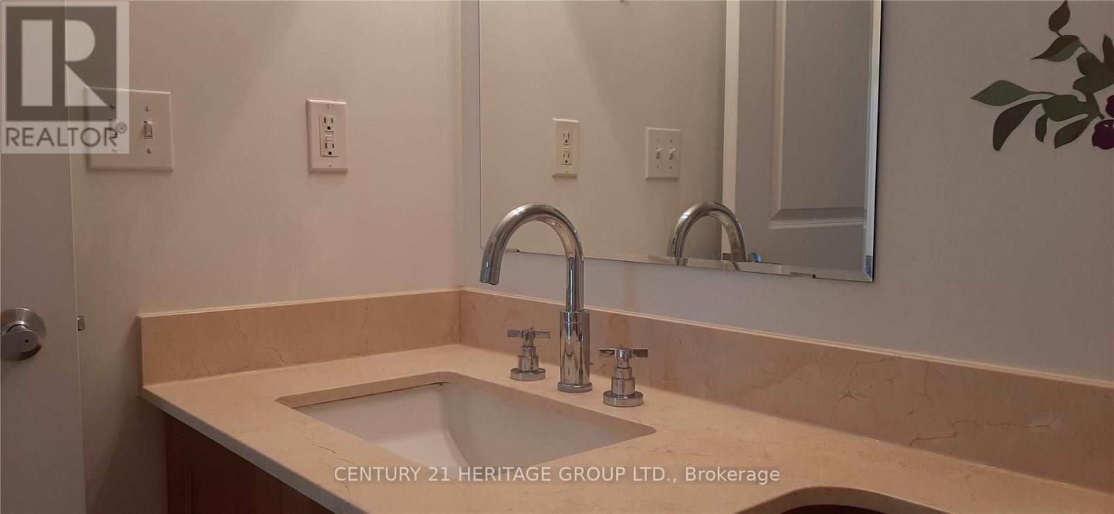 702 - 1910 Lake Shore Boulevard W, Toronto (High Park-Swansea), Ontario  M6S 1A2 - Photo 26 - W12774308