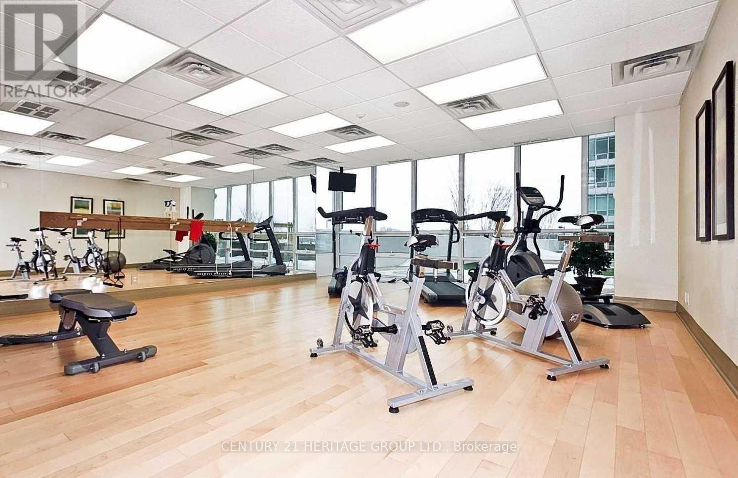 702 - 1910 Lake Shore Boulevard W, Toronto (High Park-Swansea), Ontario  M6S 1A2 - Photo 8 - W12774308