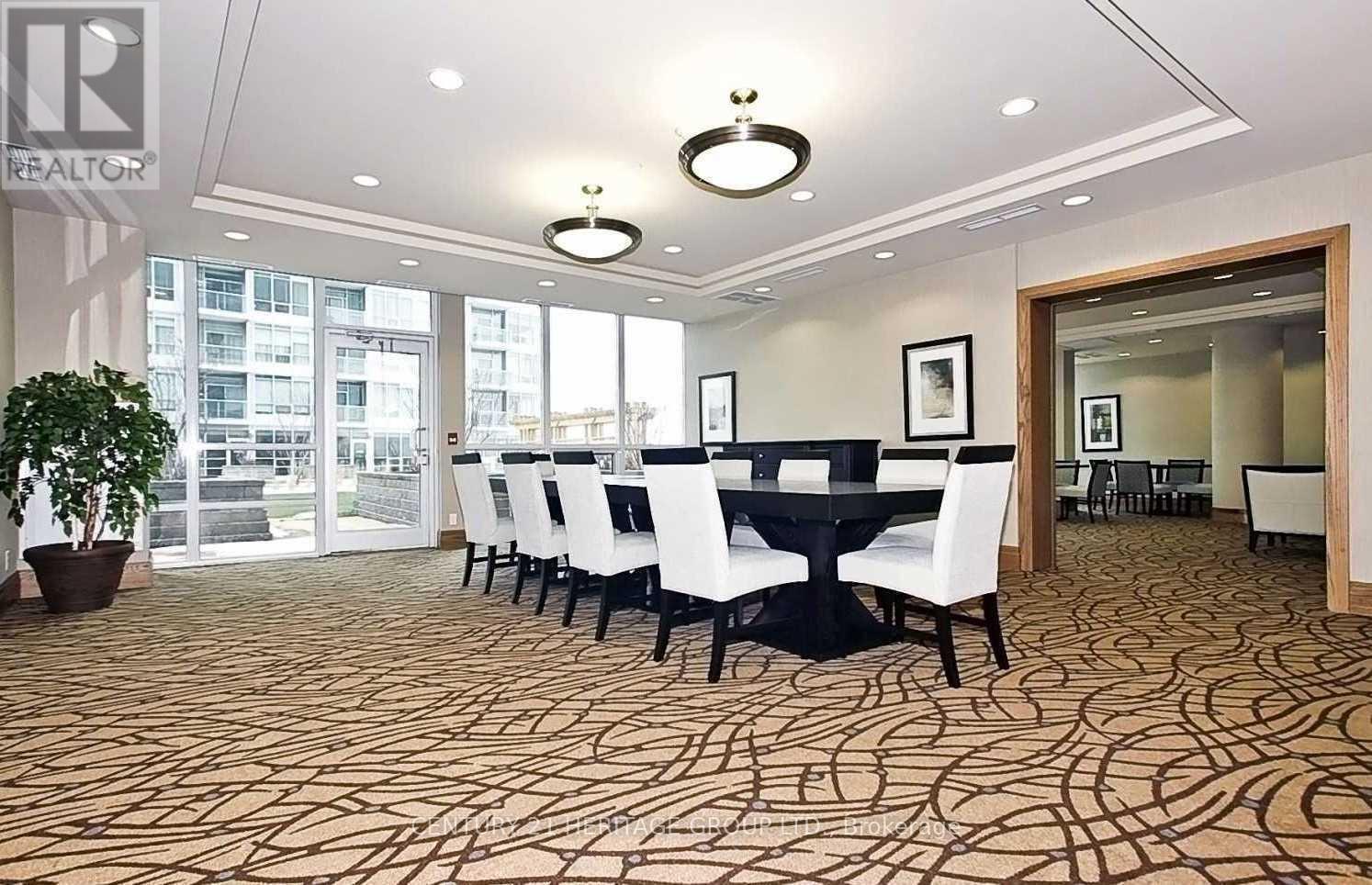 702 - 1910 Lake Shore Boulevard W, Toronto (High Park-Swansea), Ontario  M6S 1A2 - Photo 9 - W12774308