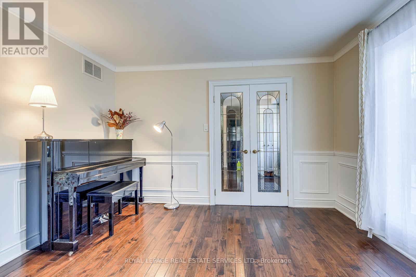 1462 Grand Boulevard, Oakville, Ontario  L6H 3E6 - Photo 11 - W12774316