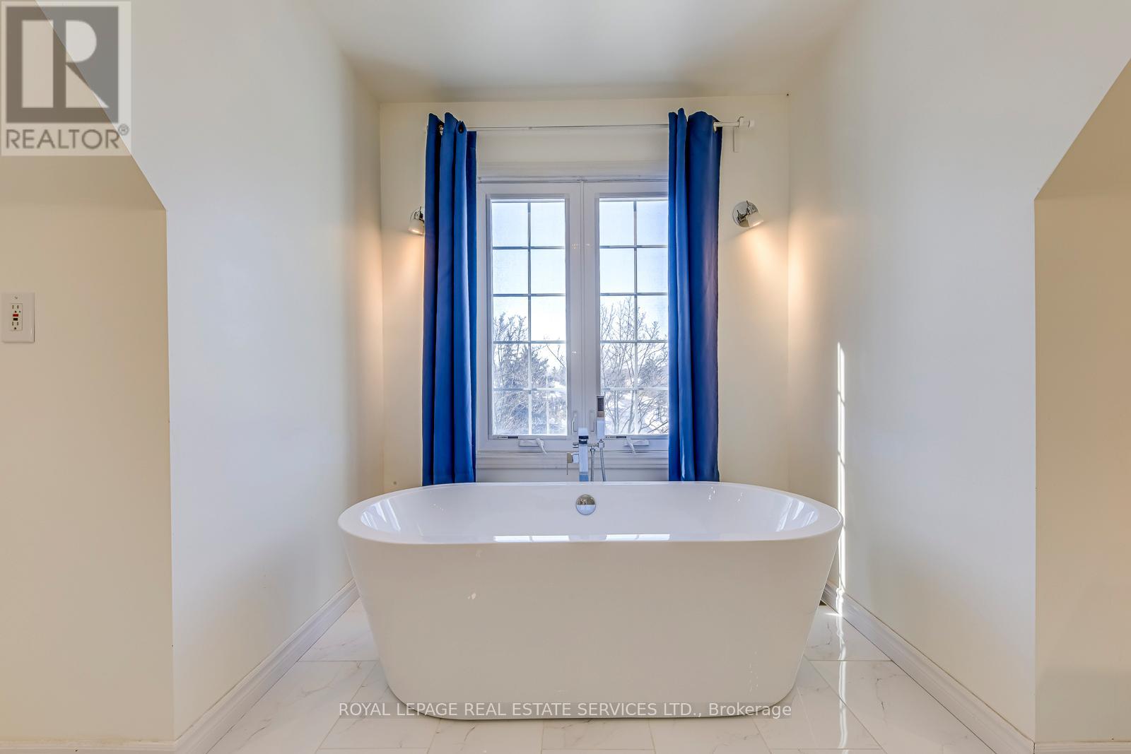 1462 Grand Boulevard, Oakville, Ontario  L6H 3E6 - Photo 42 - W12774316