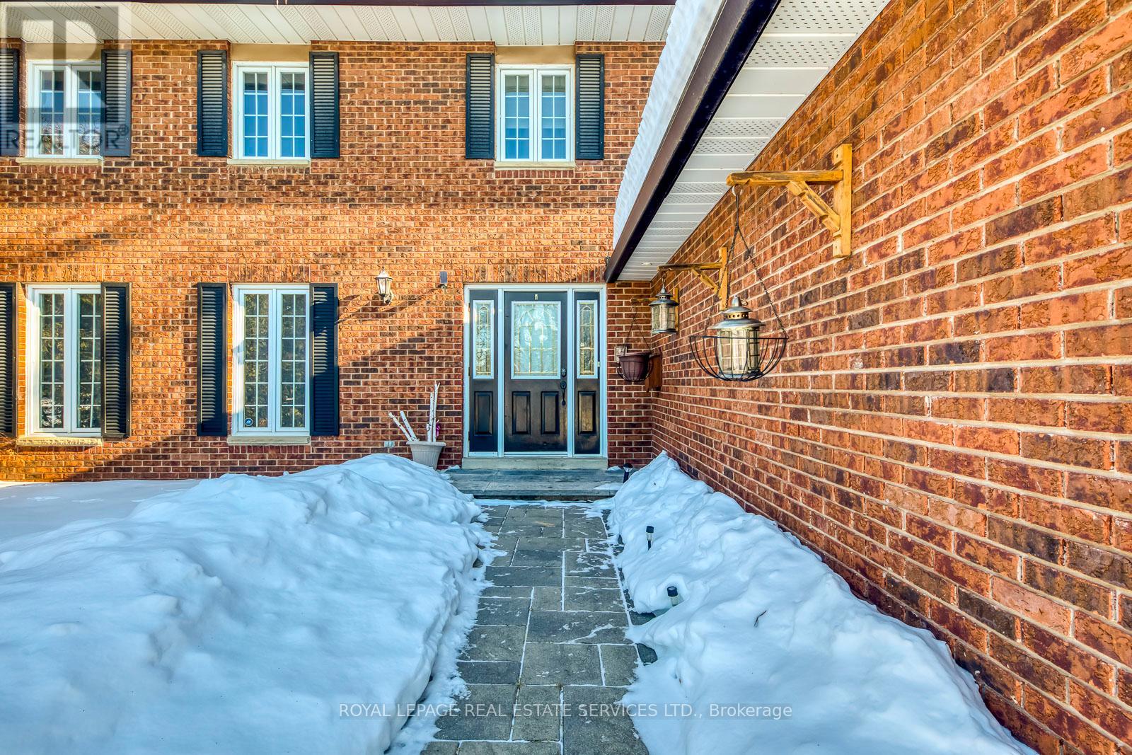1462 Grand Boulevard, Oakville, Ontario  L6H 3E6 - Photo 6 - W12774316