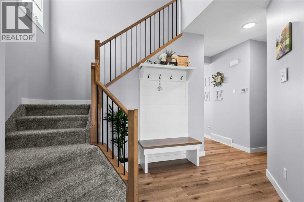 1024 Carriage Lane Drive, Carstairs, Alberta  T0M 0N0 - Photo 4 - A2255507