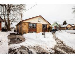 121 PANDORA CIRCLE, Toronto, Ontario