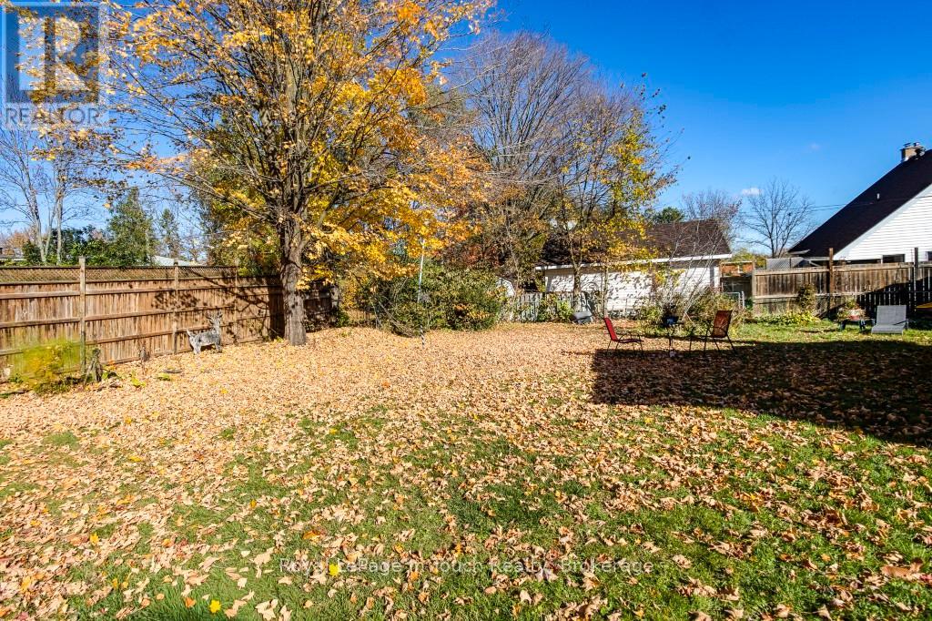 450 Assiniboia Street, Tay (Port Mcnicoll), Ontario  L0K 1R0 - Photo 22 - S12774362