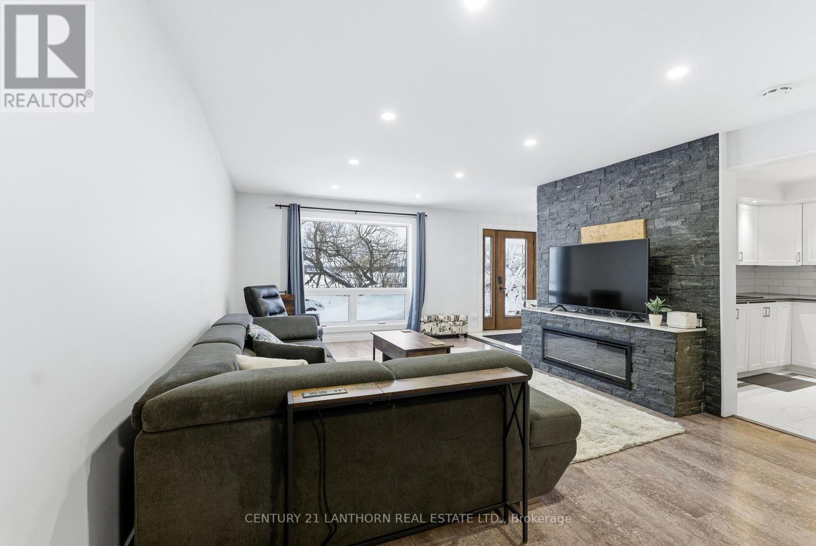 115 Ridley Street, Prince Edward County, Ontario  K8N 4Z1 - Photo 13 - X12774350