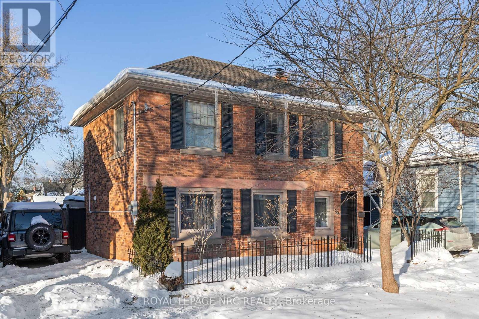89 1/2 Albert Street, St. Catharines, Ontario  L2R 2H2 - Photo 1 - X12774344