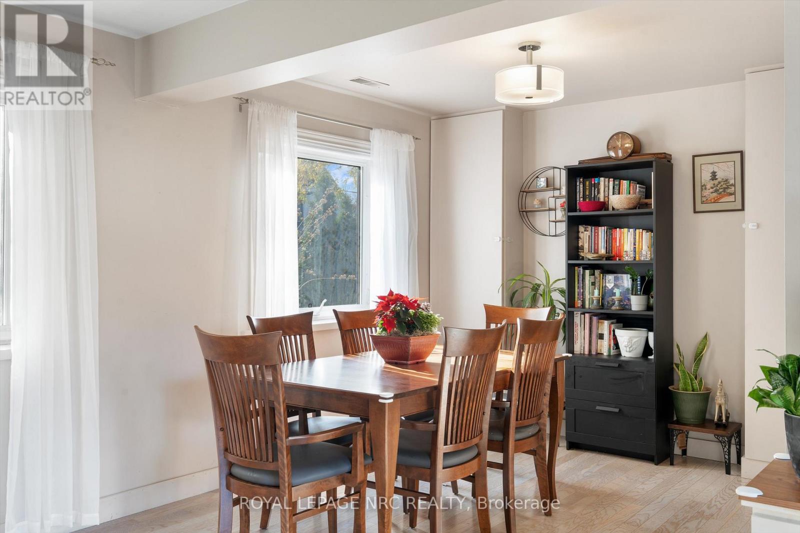 89 1/2 Albert Street, St. Catharines, Ontario  L2R 2H2 - Photo 17 - X12774344