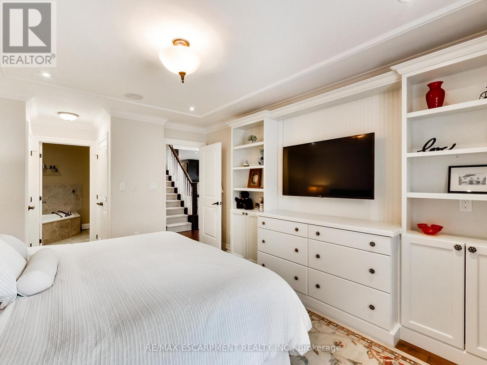 89 Toulon Avenue, Hamilton, Ontario  L9K 0E7 - Photo 21 - X12189204