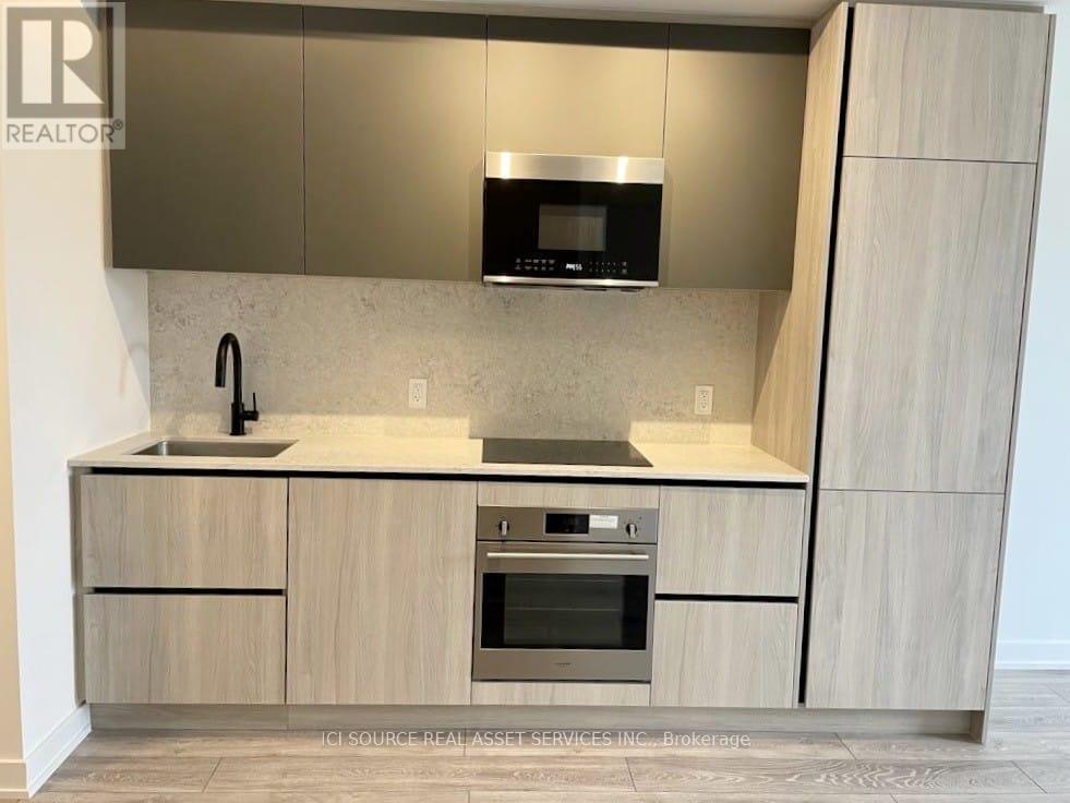 920 - 108 Peter Street, Toronto, Ontario  M5V 2G7 - Photo 2 - C12774358