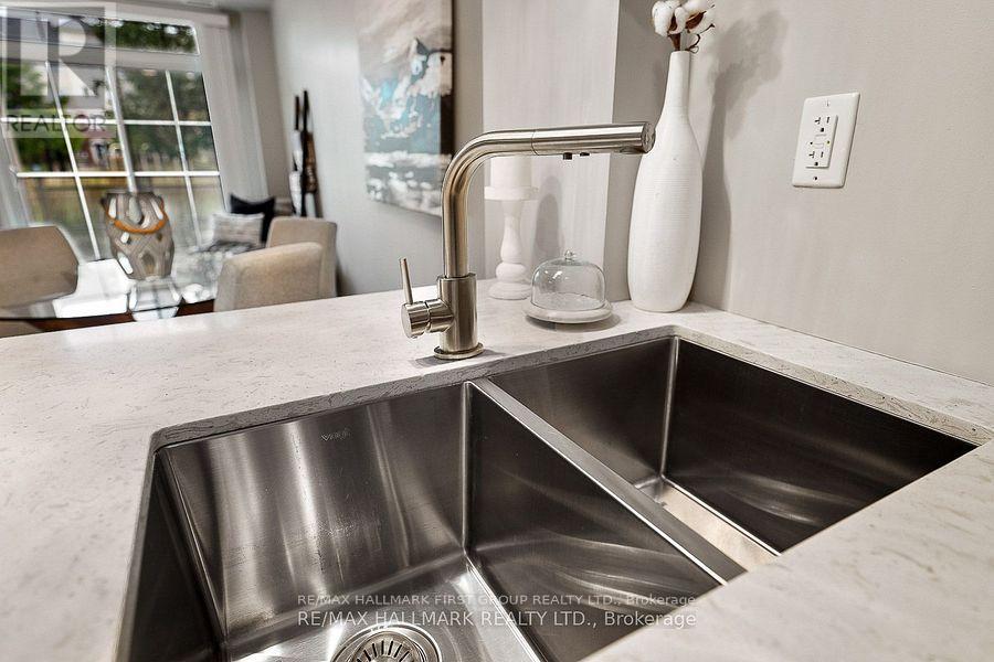 103 - 84 Aspen Springs Drive, Clarington, Ontario  L1C 0V3 - Photo 5 - E12774370