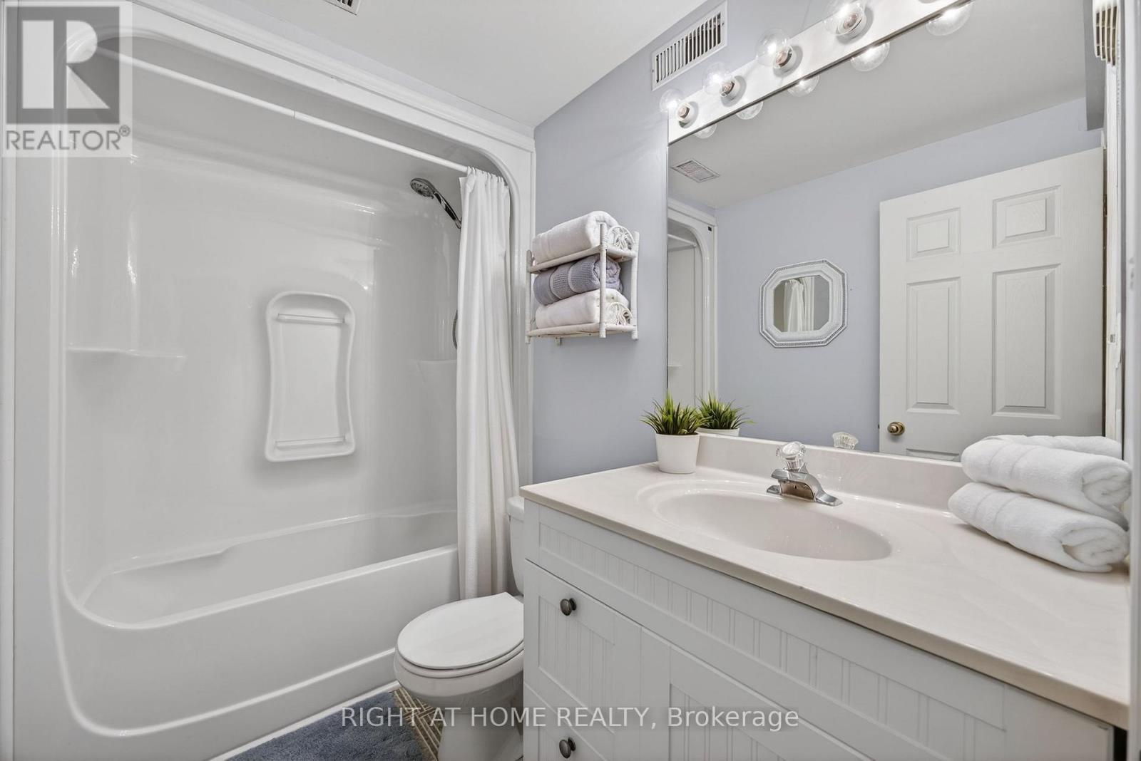 54 Highland Drive, Oro-Medonte, Ontario  L0L 2L0 - Photo 42 - S12774372