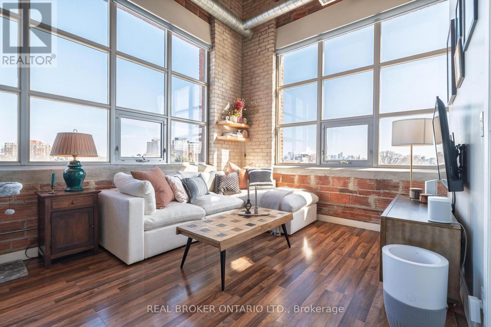 PH3 - 2154 DUNDAS STREET W, Toronto, Ontario