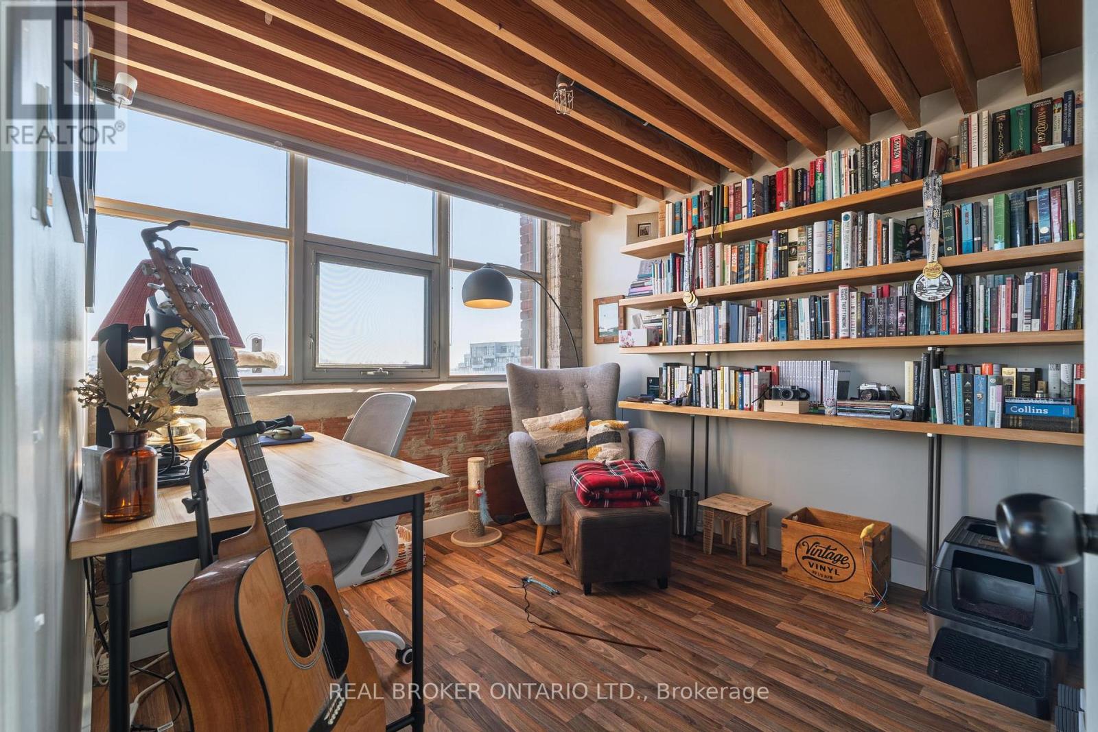 Ph3 - 2154 Dundas Street W, Toronto, Ontario  M6R 1X3 - Photo 23 - W12774010