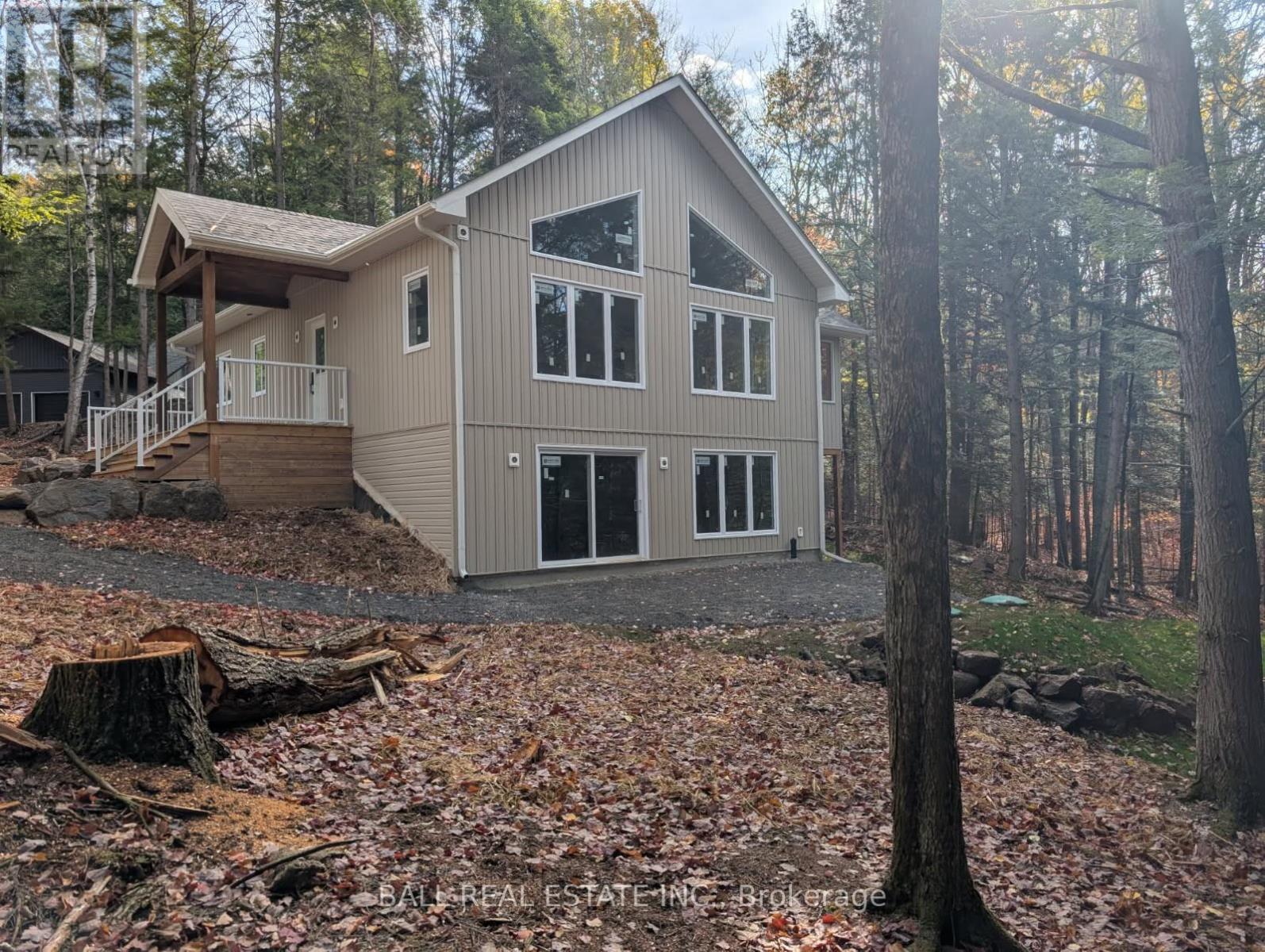 180 Lakeview Street, Dysart Et Al, Ontario  K0M 1S0 - Photo 2 - X12763098