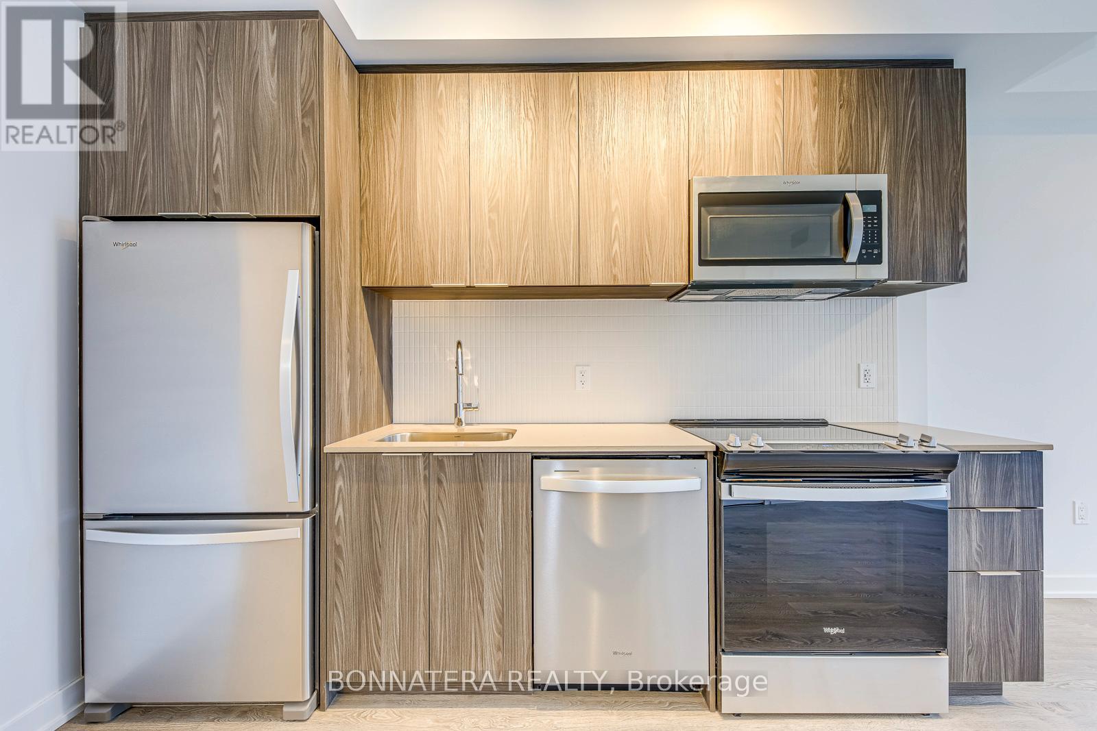 210 - 720 Whitlock Avenue, Milton, Ontario  L9E 2B5 - Photo 13 - W12774364