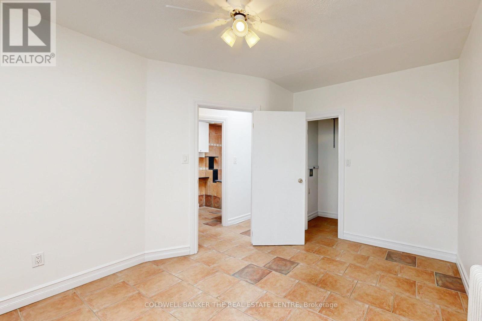 686a The Queensway, Toronto, Ontario  M8Y 1K9 - Photo 13 - W12774368