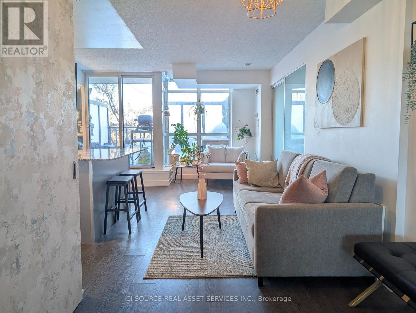 217 - 11 Superior Avenue, Toronto, Ontario  M8V 0A7 - Photo 2 - W12774376