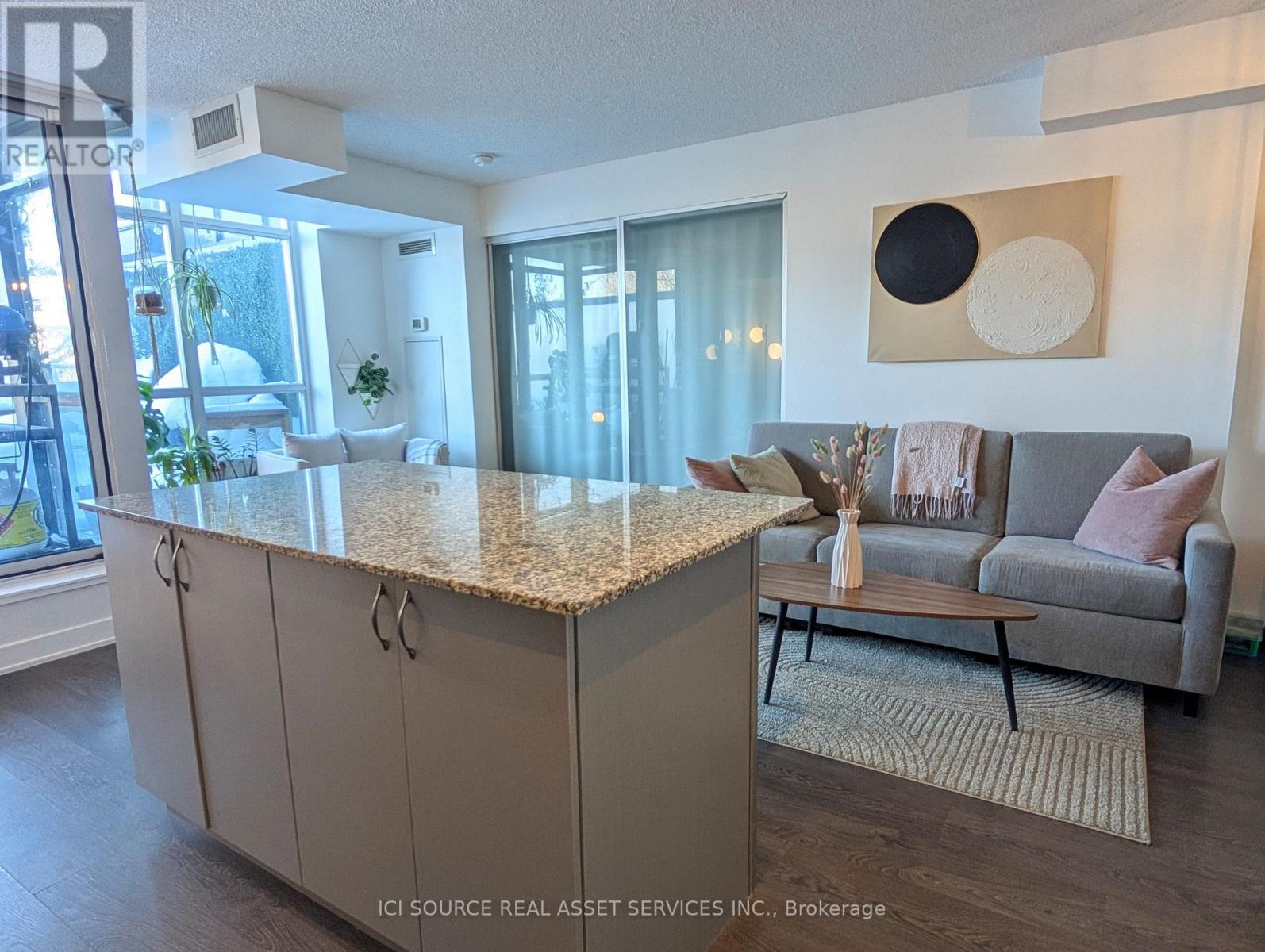 217 - 11 Superior Avenue, Toronto, Ontario  M8V 0A7 - Photo 8 - W12774376