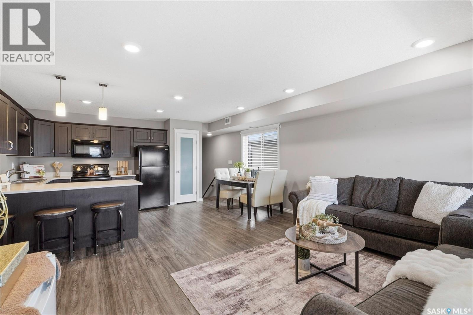 507 110 Akhtar Bend, Saskatoon, Saskatchewan  S7W 0Y9 - Photo 3 - SK028237