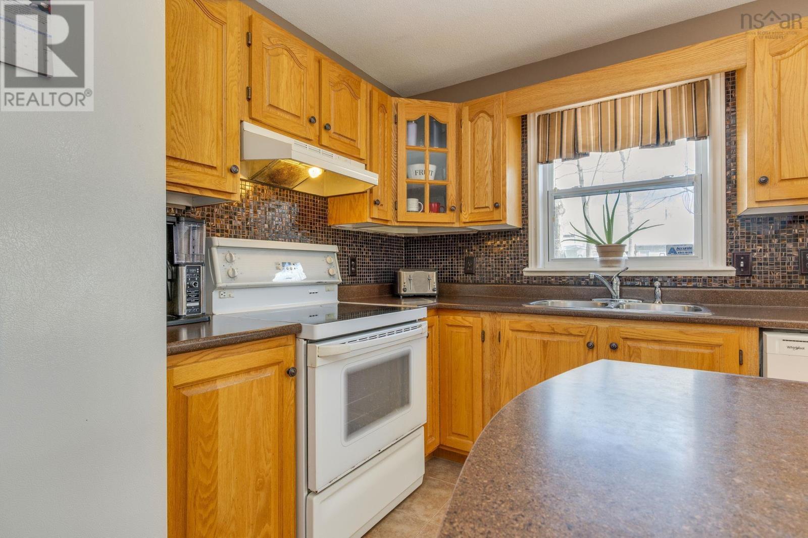 10 Kaytyon Court, Bedford, Nova Scotia  B4A 4H4 - Photo 10 - 202602408