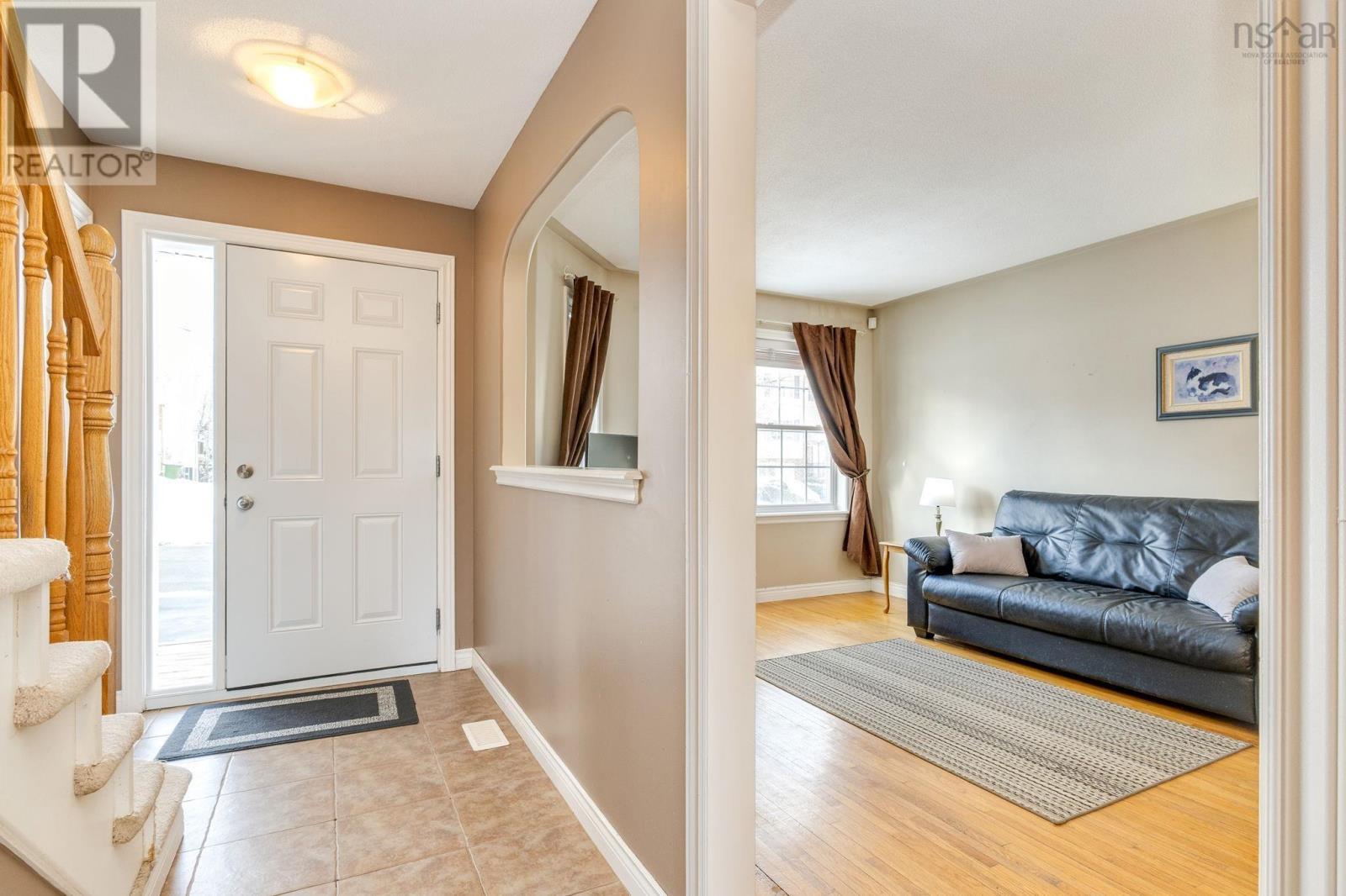 10 Kaytyon Court, Bedford, Nova Scotia  B4A 4H4 - Photo 3 - 202602408