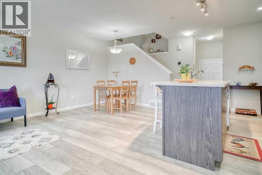 97 Yorkville Boulevard Sw, Calgary, Alberta  T2X 4J9 - Photo 11 - A2277782