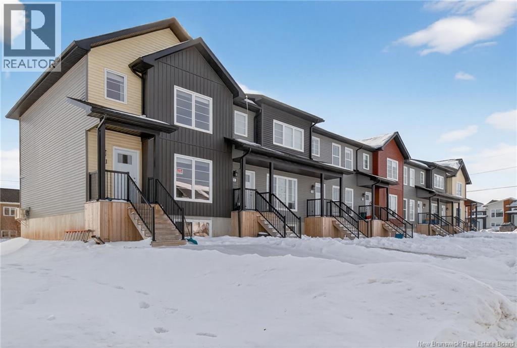 412-424 Damien Street, Dieppe, New Brunswick  E1A 9C3 - Photo 1 - NB133427