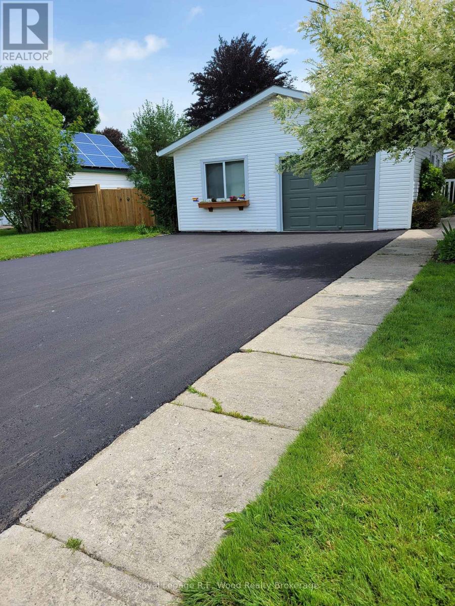 14 Albert Street, Norwich (Norwich Town), Ontario  N0J 1P0 - Photo 6 - X12774416