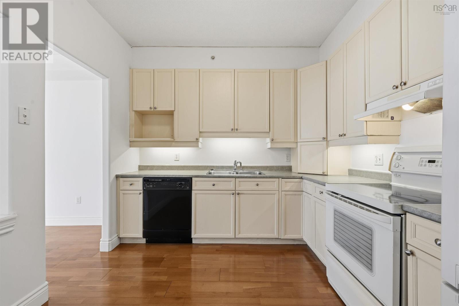 202 79 Bedros Lane, Halifax, Nova Scotia  B3M 4X5 - Photo 5 - 202602474