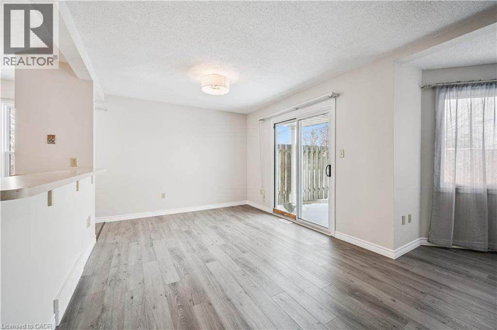 205 Highland Crescent Unit# 35, Kitchener, Ontario  N2M 5L7 - Photo 9 - 40804126
