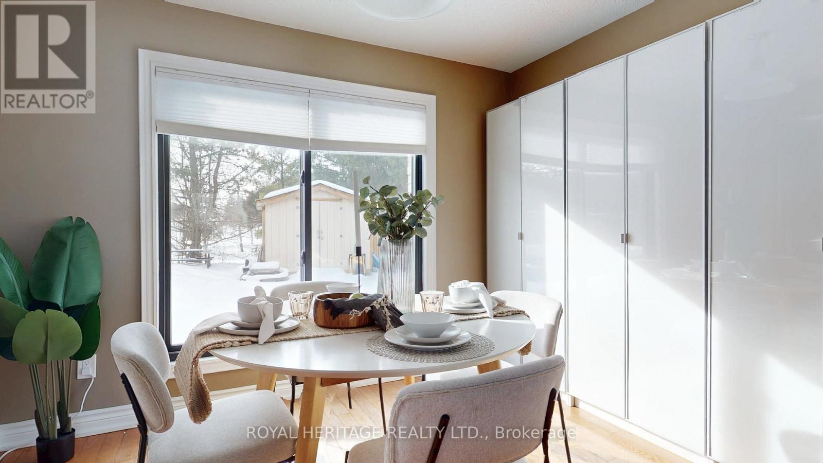 636 Beckworth Square, Pickering, Ontario  L1V 3X4 - Photo 6 - E12774380